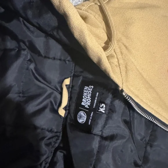 jacket - Picture 2 of 3